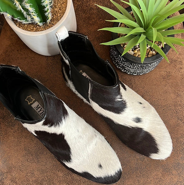 Myra Cowhide Booties Size 7