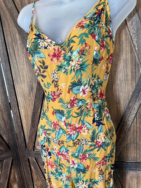 Forever 21 Tropical Jumpsuit Size M