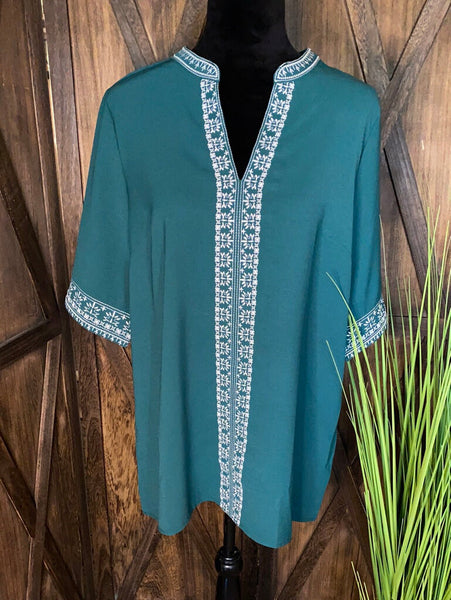 Green and White Size L
