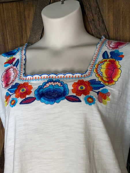 Umgee NWT Size M (runs large)