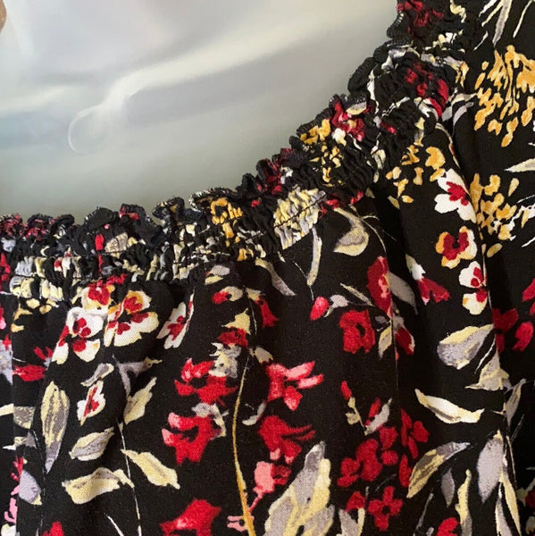 Black Floral Size L