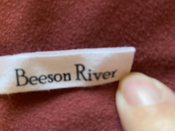 Beeson River Size M