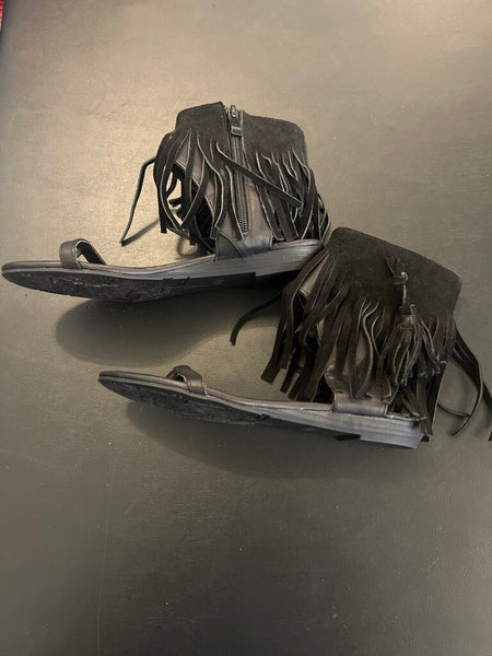 Very Voliatile Size 7