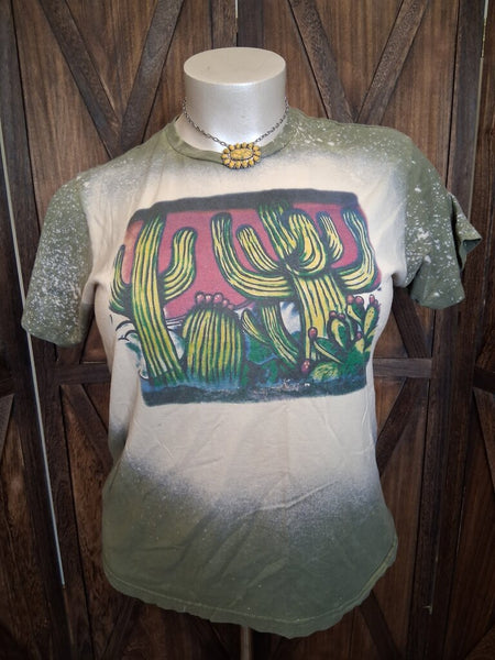 Prickly Pear Graphic Tee L