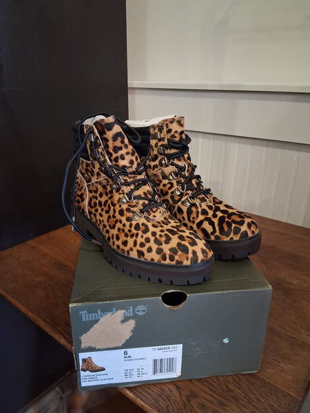 London Square Timberlands Size 6