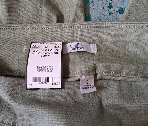 Croft and Barrow Capri Size 6
