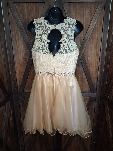 Elizabeth K Short Formal Size M