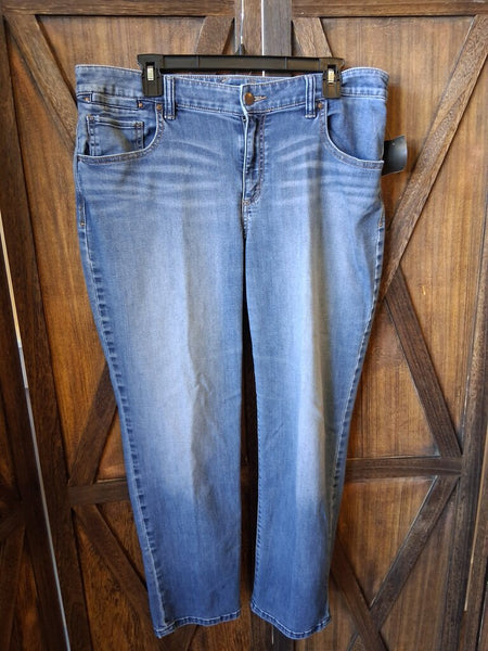 Chico's Platinum Denim Size 2R (!2)