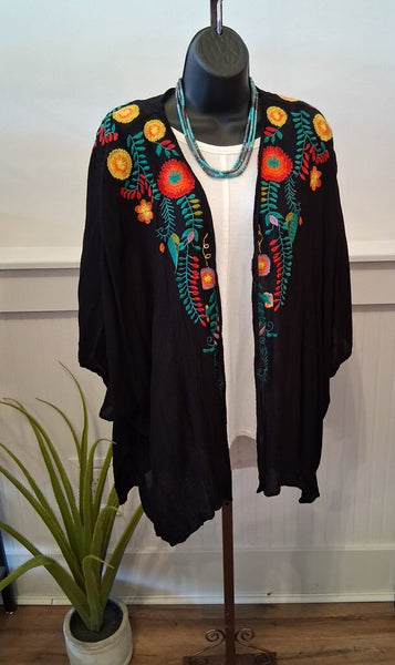 Umgee Floral Embroidered Kimono Size M/L