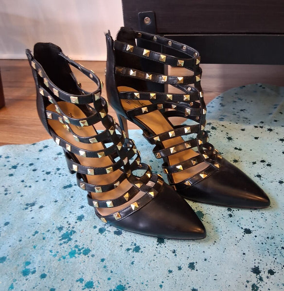 Mix No. 6 Stilettos Size 8