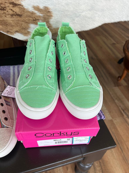 Corkys Babalu Mint Size 10 NWT