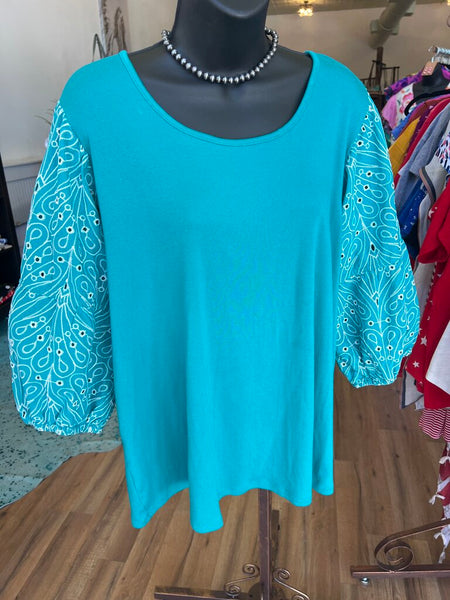 Hailey Embroidery Sleeve 18/20W