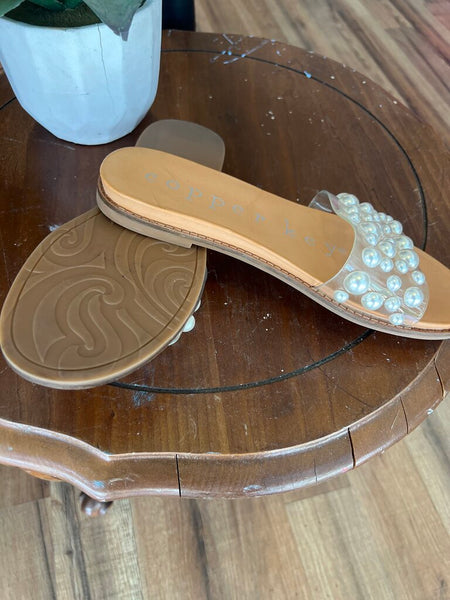 Copper Key Pearl Sandals NWOT Size 8