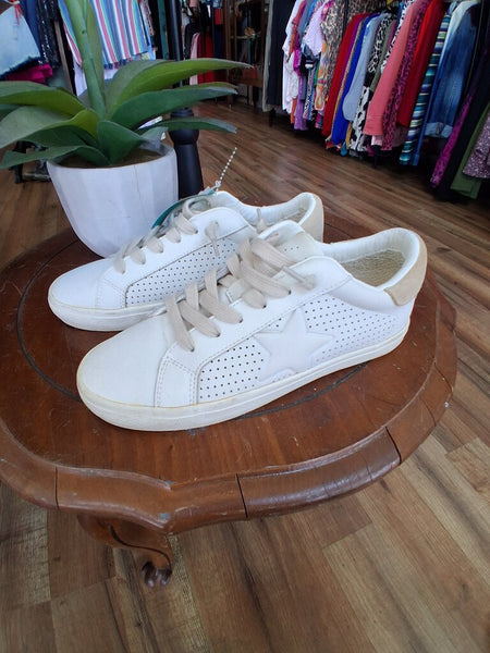 Vintage Havana Cream Size 6.5