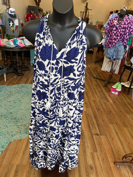 Blue and White Sleeveless Floral Maxi Size XL