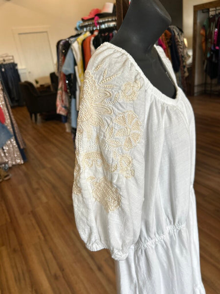 Knox Rose White and Cream Embroidered Dress Size L