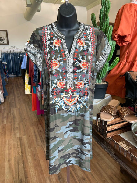 Savanna Jane Camo/Floral Embroidered Dress Size S