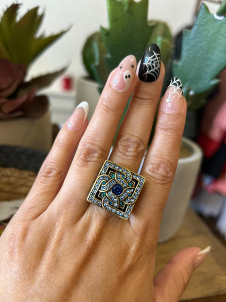 La Vintage Shades of Blue Ring Size 8