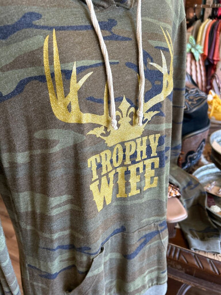 Trophy Wife Camo Lightweight hoodie Size L