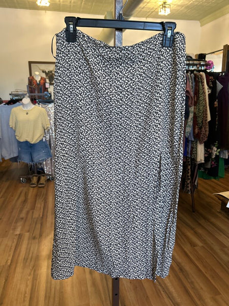 Mod Boutique Floral Print Midi Slit Skirt Size L