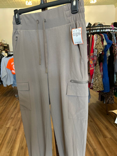 Beige Active Light Mid-Rise Cargo Jogger Size XS