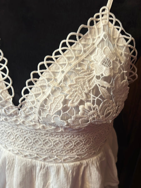 Ruffles and Lace Size L