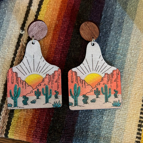 Sunrise Cowtags NWT