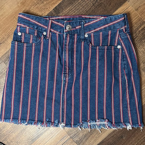 American Eagle Mini Size 6