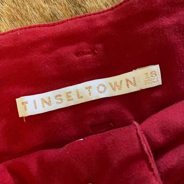 Tinseltown Size 16