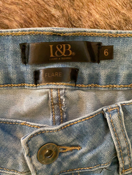 L & B Flare Size 6