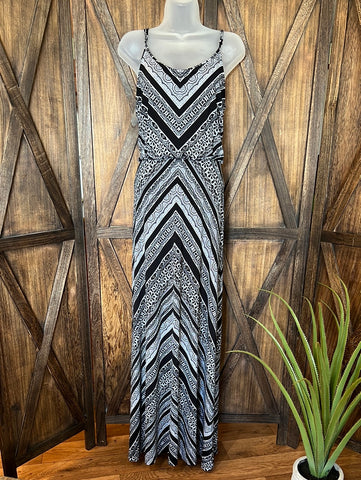 Black/White Geometric Maxi Dress Size L