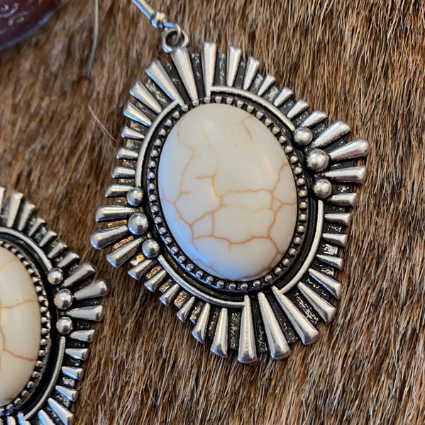 Buffalo Inspired Earrings-NWT